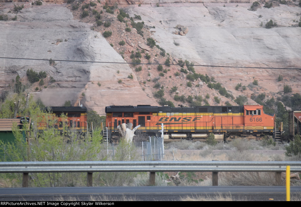 BNSF 6166